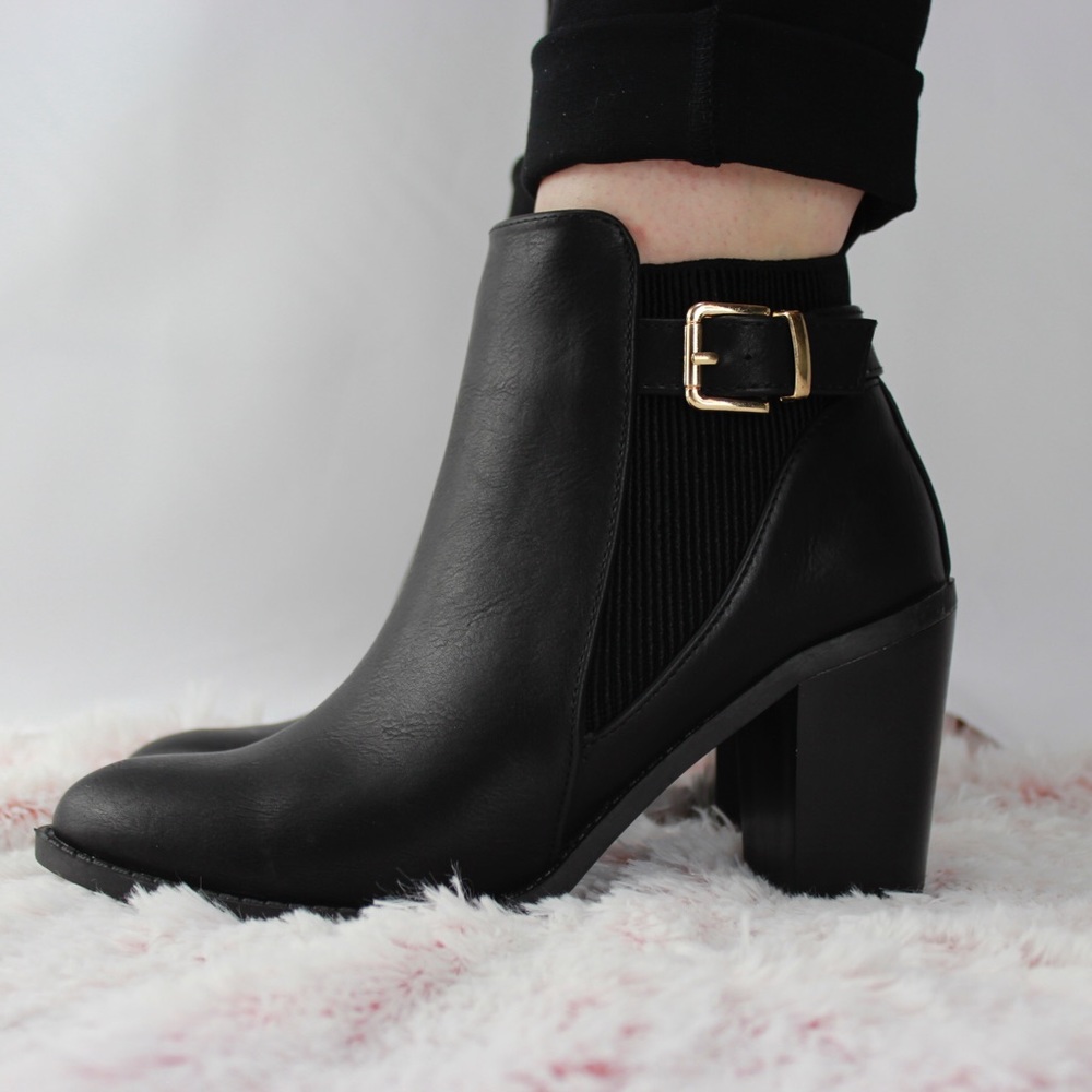 Black Bootie, Block Heel - Picture 3 of 5